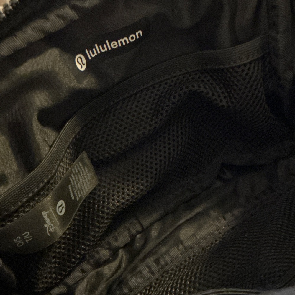 lululemon athletica Black Belt Bag with Red Embroidery - Picture 5 of 7